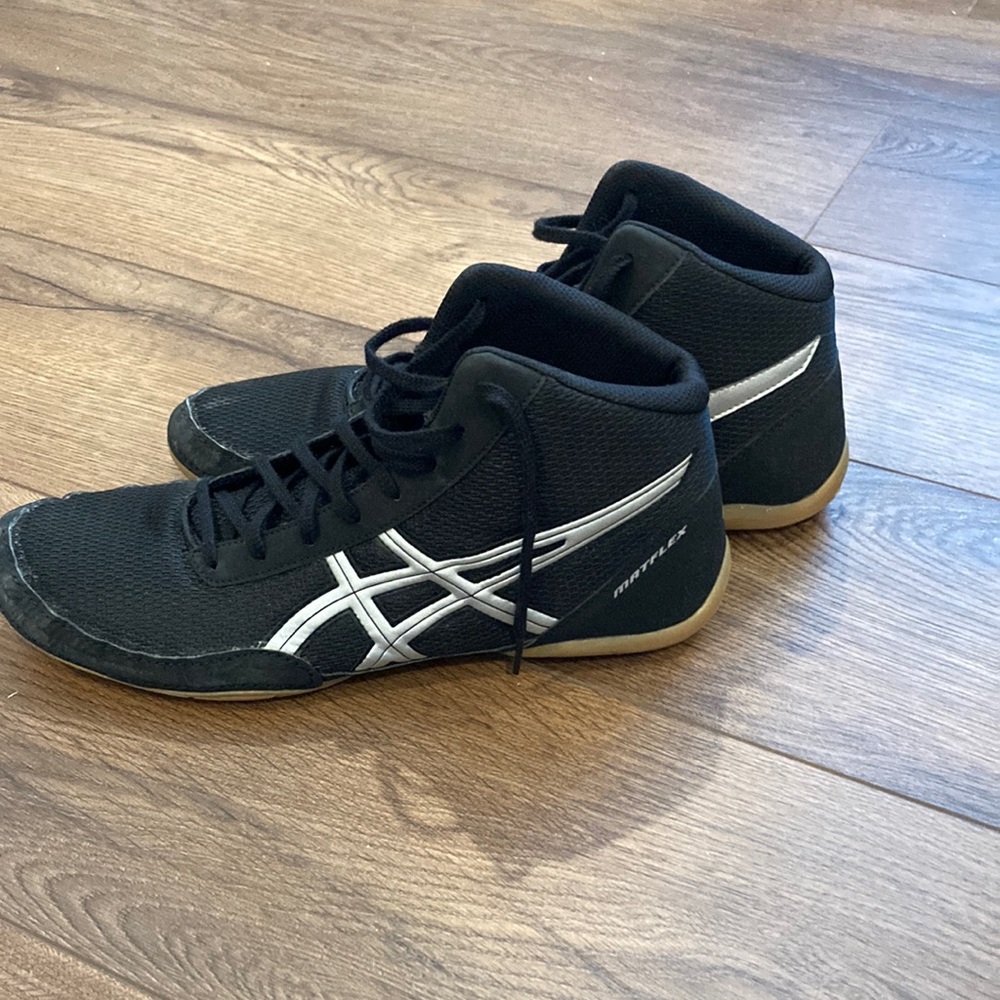 Men's Size 13 Asics Matflex 5